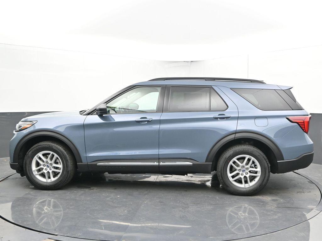 new 2025 Ford Explorer car, priced at $39,048