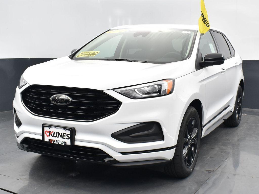 new 2024 Ford Edge car, priced at $37,555