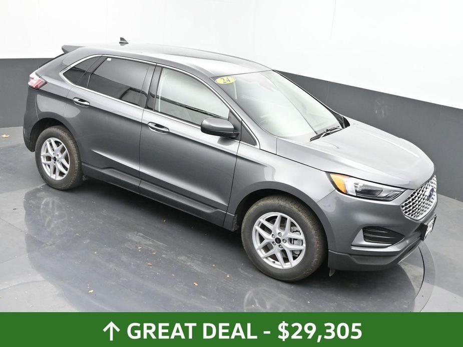 used 2024 Ford Edge car, priced at $29,305