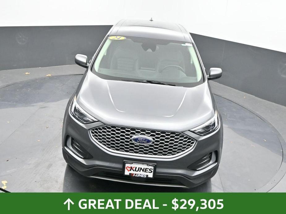 used 2024 Ford Edge car, priced at $29,305