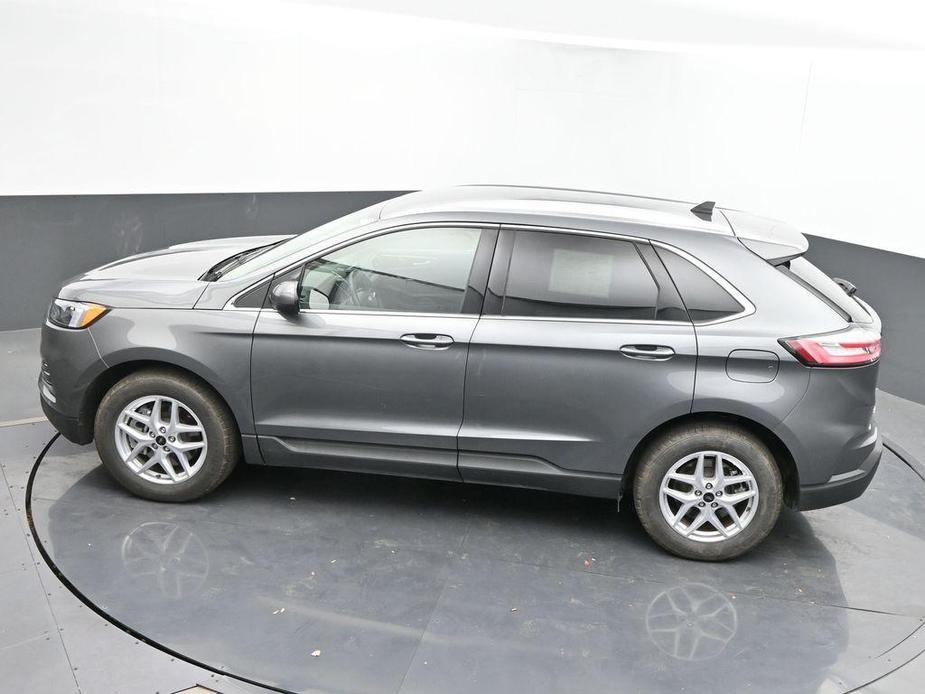 used 2024 Ford Edge car, priced at $30,825