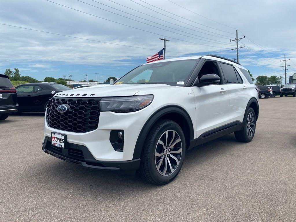 new 2025 Ford Explorer car, priced at $45,483