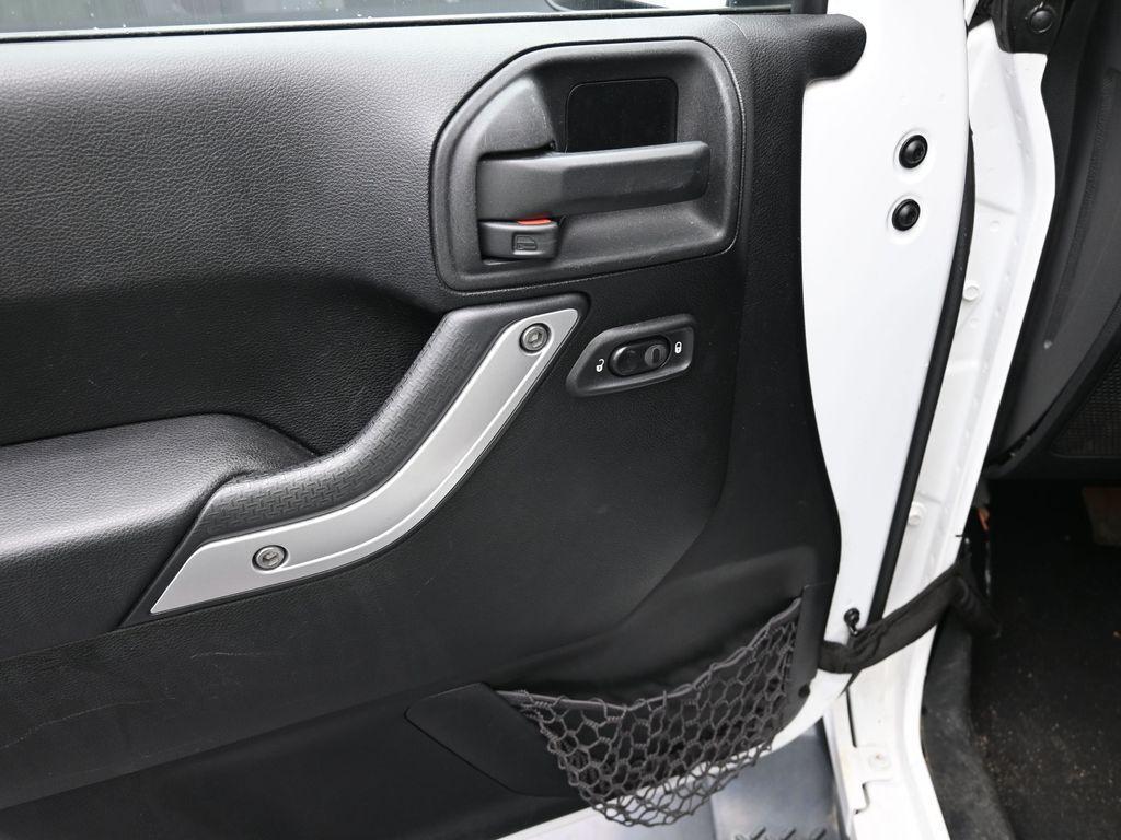 used 2013 Jeep Wrangler Unlimited car, priced at $15,400