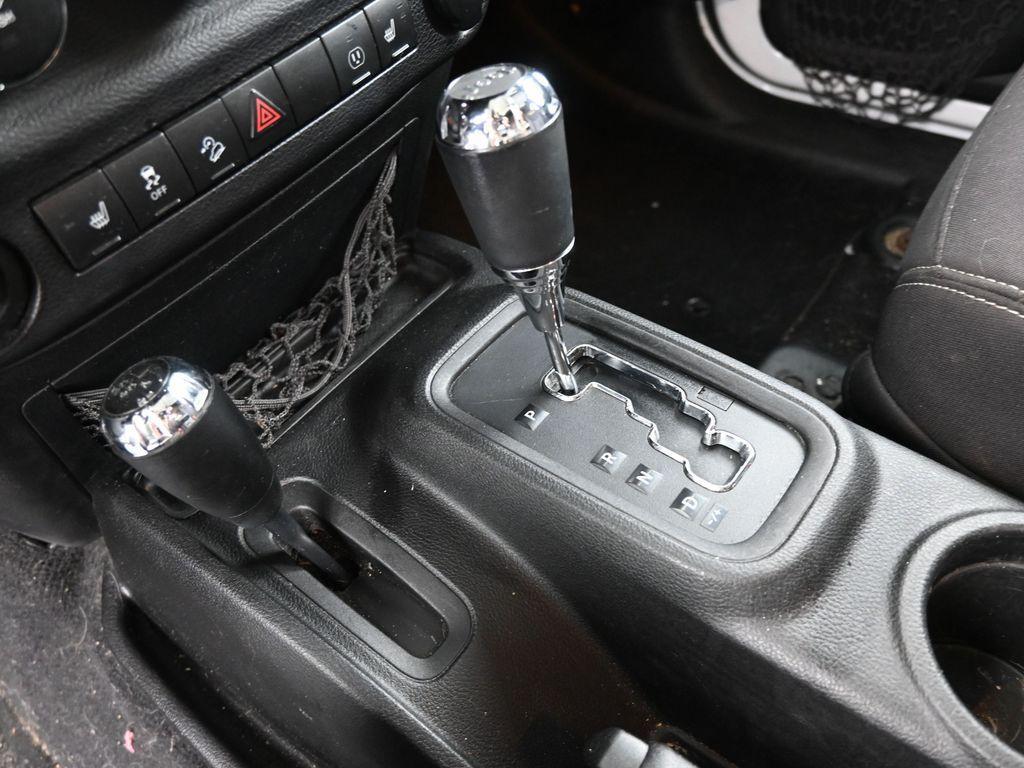 used 2013 Jeep Wrangler Unlimited car, priced at $15,400
