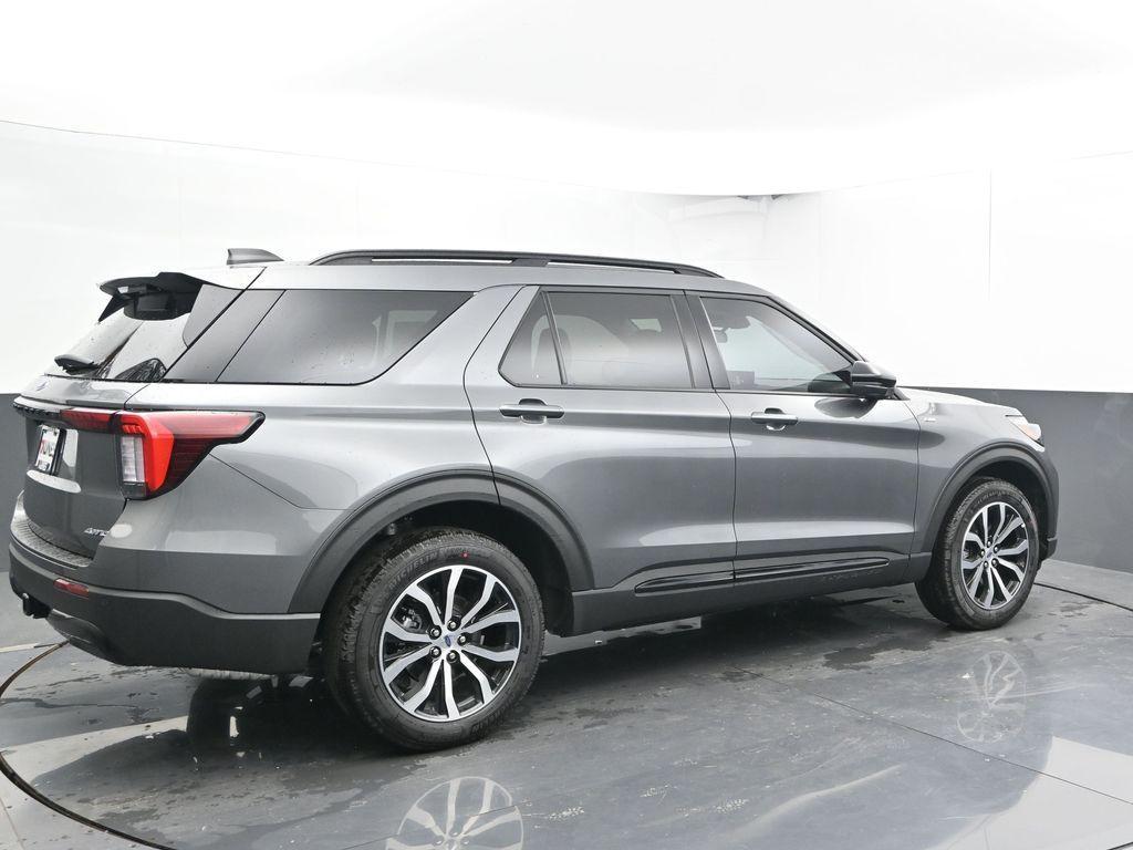 new 2025 Ford Explorer car, priced at $46,409