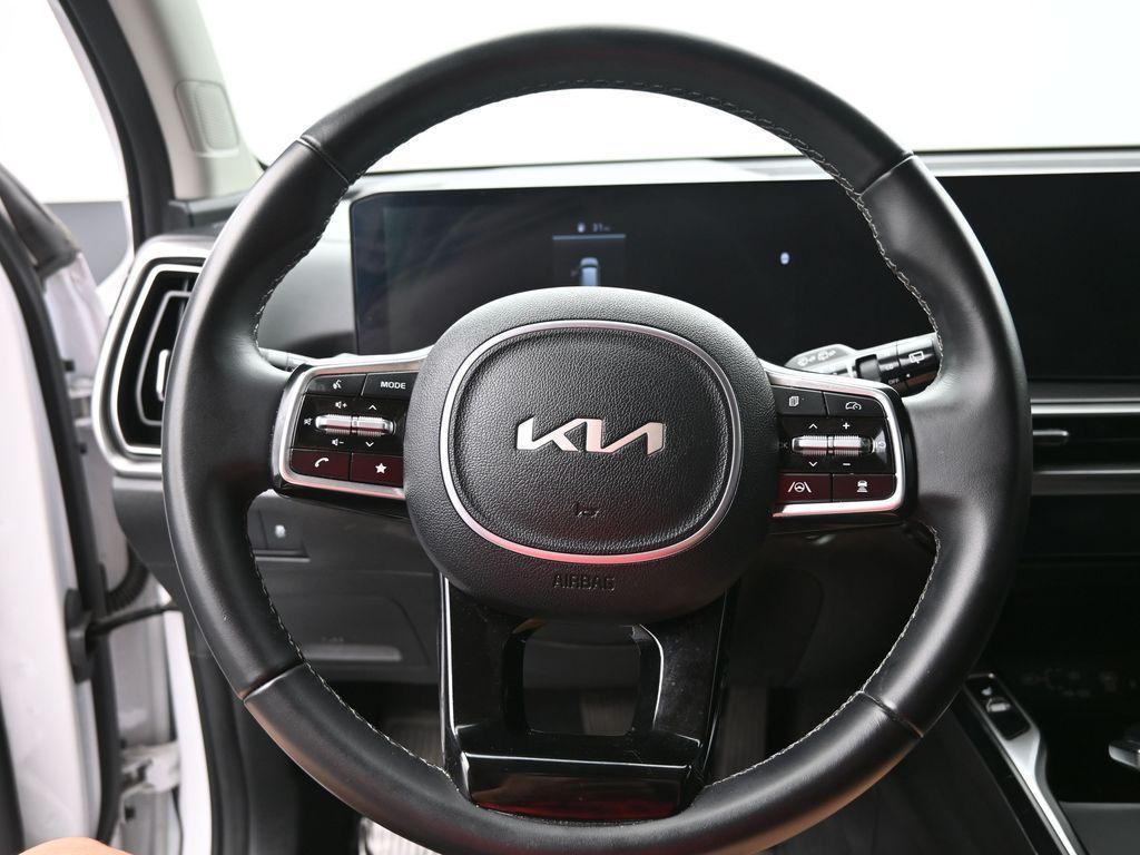 used 2024 Kia Sorento car, priced at $33,316