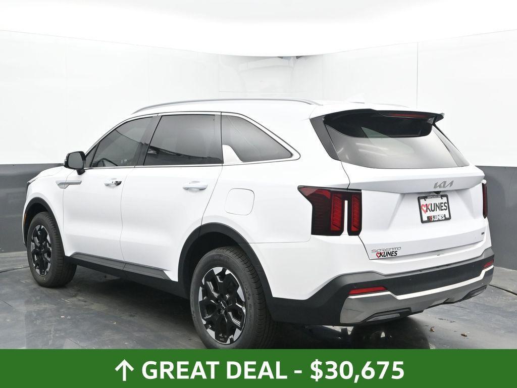 used 2024 Kia Sorento car, priced at $30,675