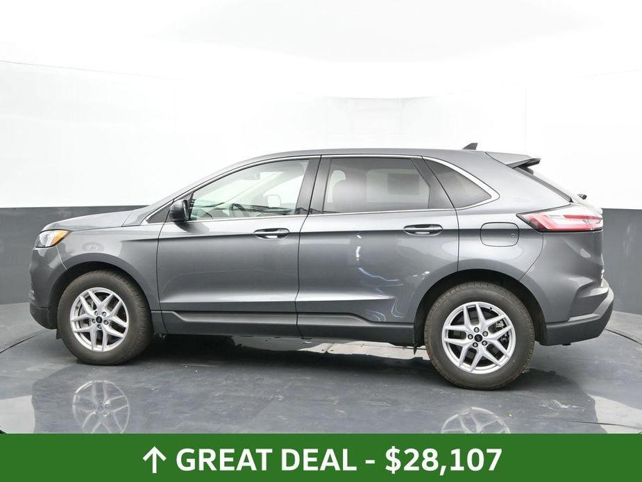 used 2024 Ford Edge car, priced at $28,107