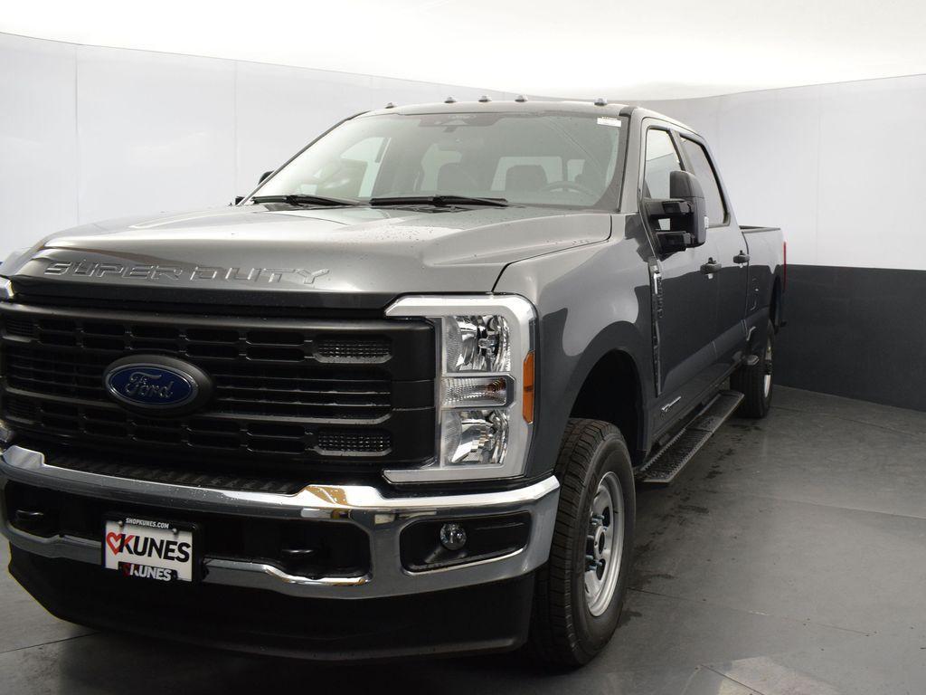 new 2024 Ford F-350 car, priced at $66,165