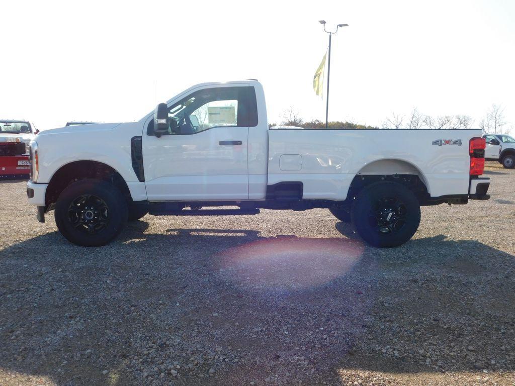 new 2024 Ford F-350 car, priced at $55,970