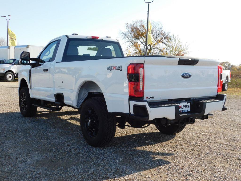 new 2024 Ford F-350 car, priced at $55,970