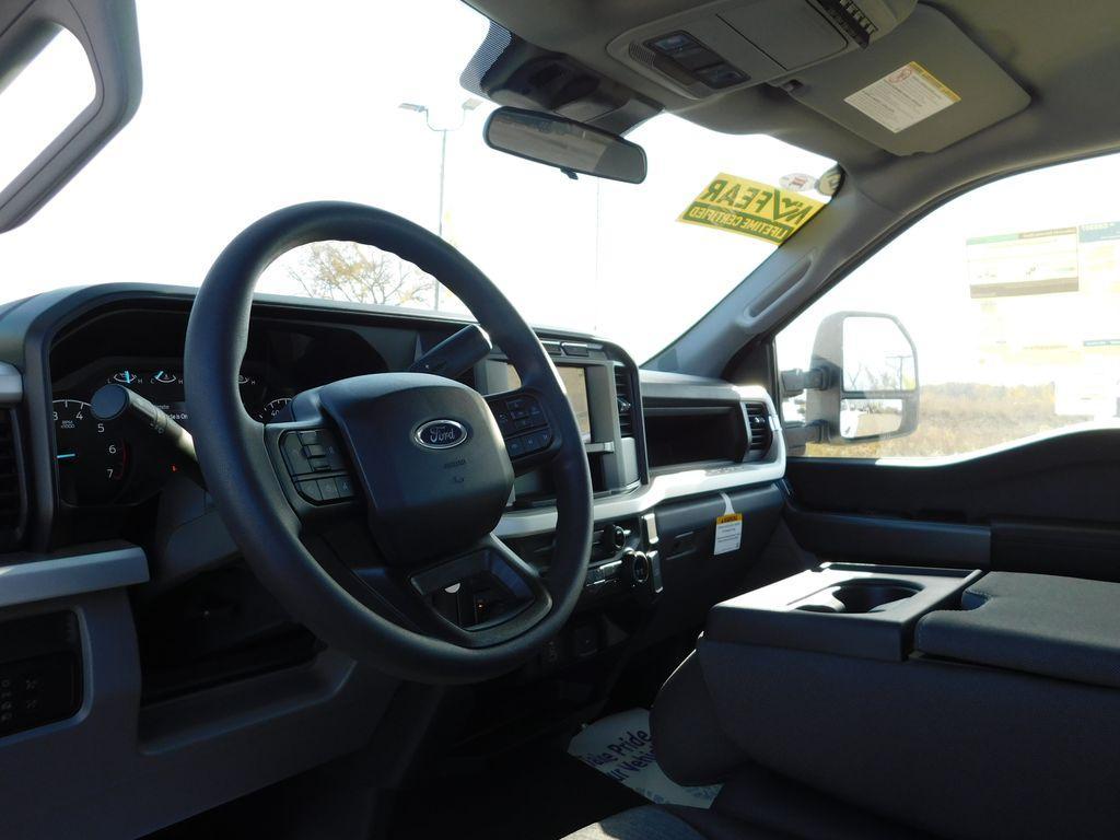 new 2024 Ford F-350 car, priced at $55,970