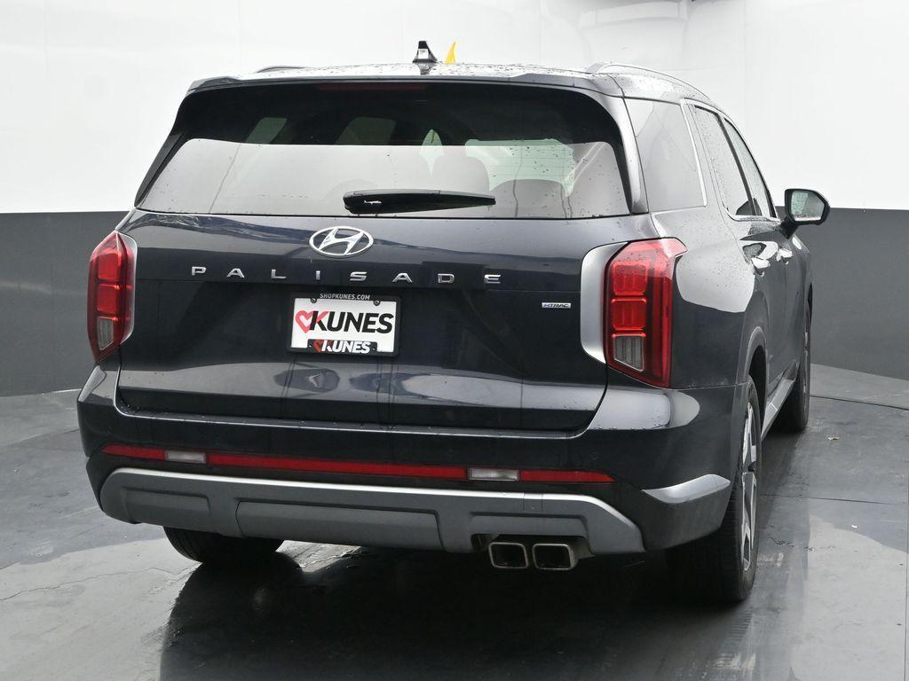 used 2024 Hyundai Palisade car, priced at $42,746