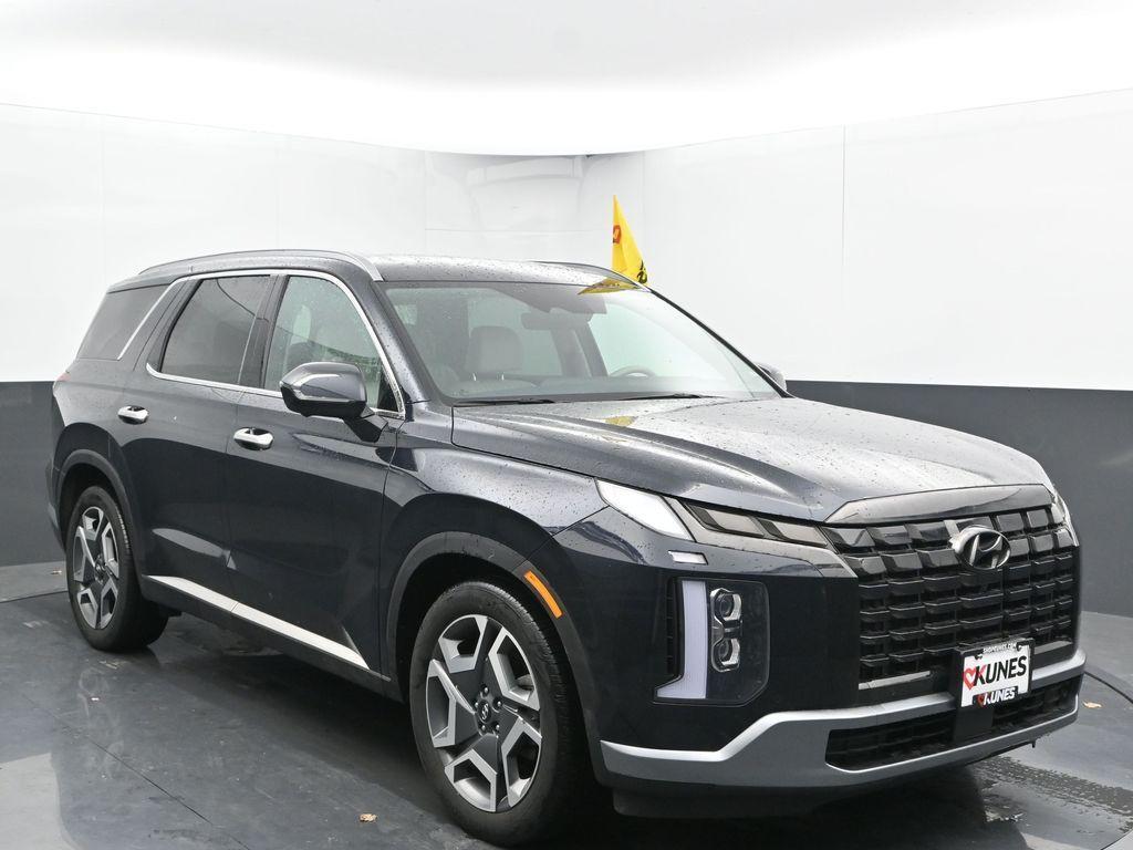 used 2024 Hyundai Palisade car, priced at $42,746