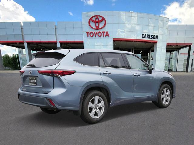 used 2022 Toyota Highlander car, priced at $32,330