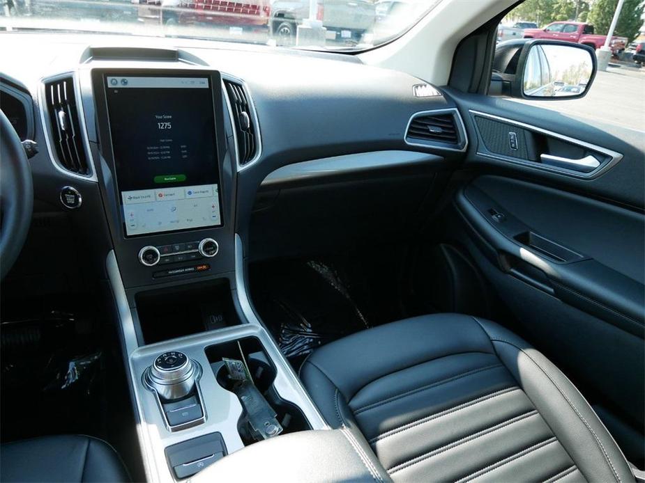 used 2024 Ford Edge car, priced at $29,499