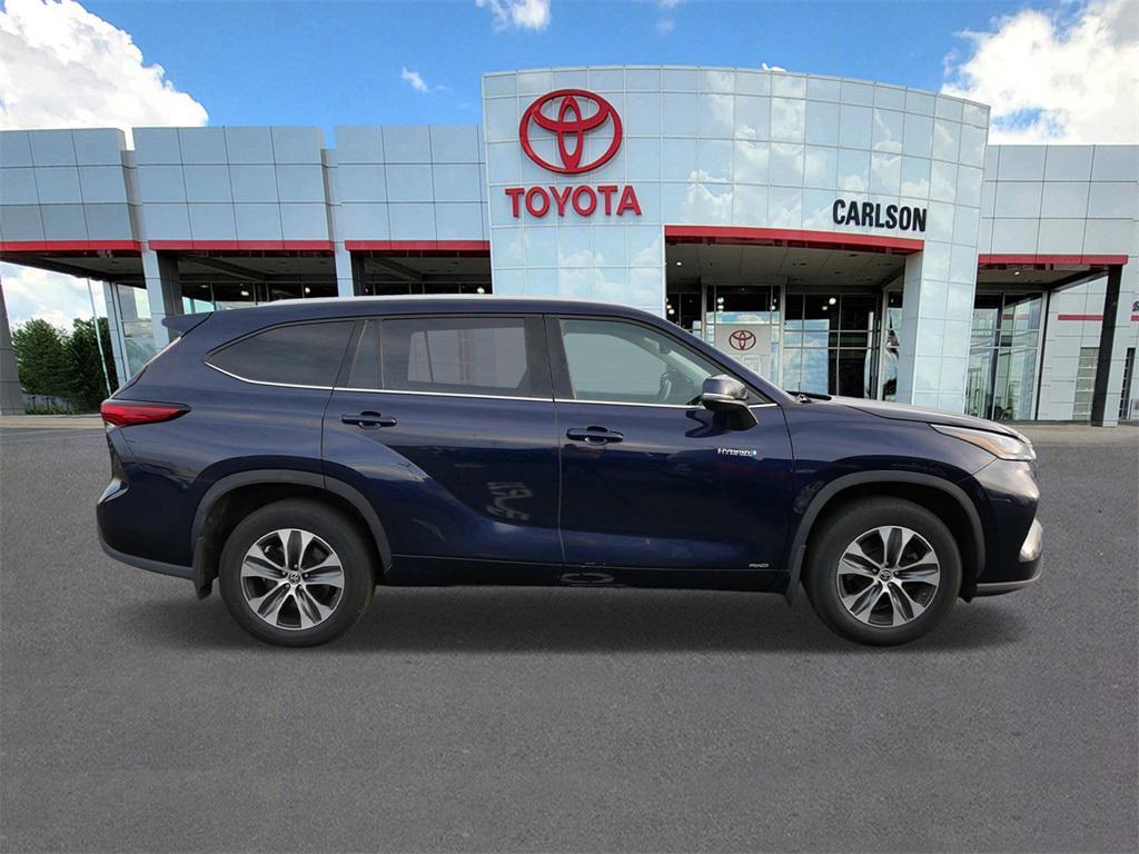 used 2021 Toyota Highlander Hybrid car, priced at $33,963