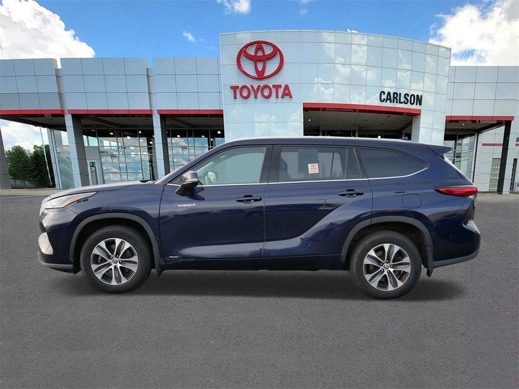 used 2021 Toyota Highlander Hybrid car, priced at $33,963
