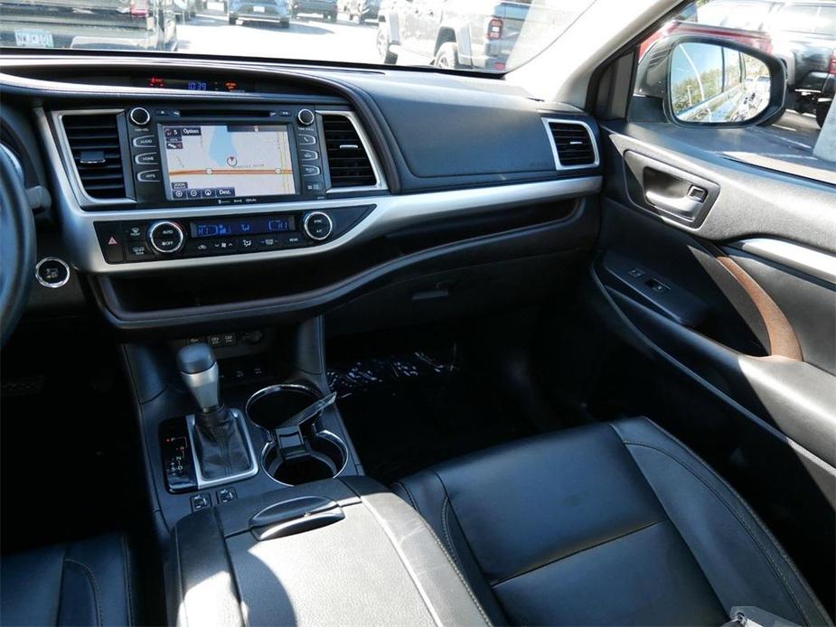 used 2018 Toyota Highlander car, priced at $24,199