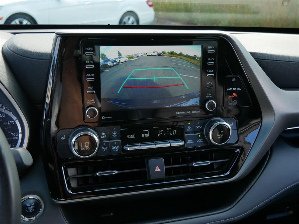 used 2022 Toyota Highlander car, priced at $37,390