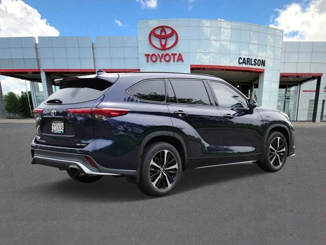 used 2021 Toyota Highlander car, priced at $36,743