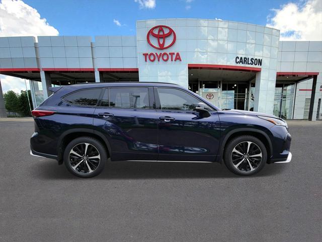 used 2021 Toyota Highlander car, priced at $36,743