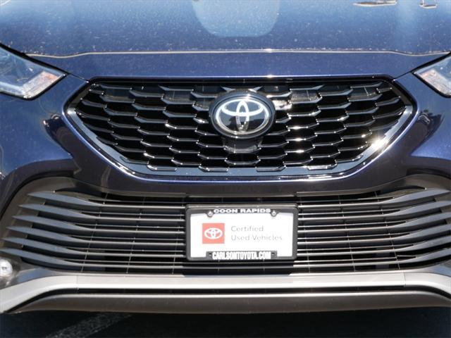 used 2021 Toyota Highlander car, priced at $36,999