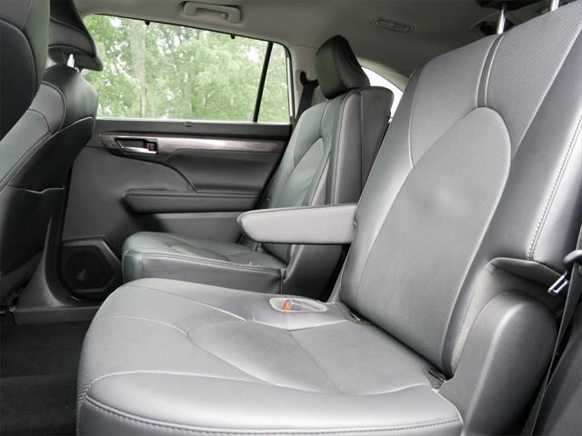 used 2022 Toyota Highlander Hybrid car, priced at $44,995