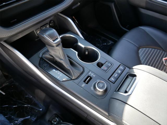 used 2021 Toyota Highlander car, priced at $30,000
