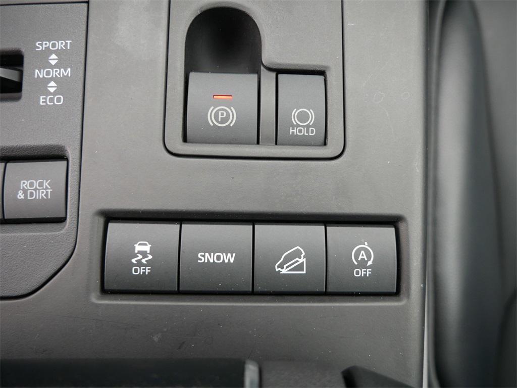 used 2022 Toyota Highlander car, priced at $36,500