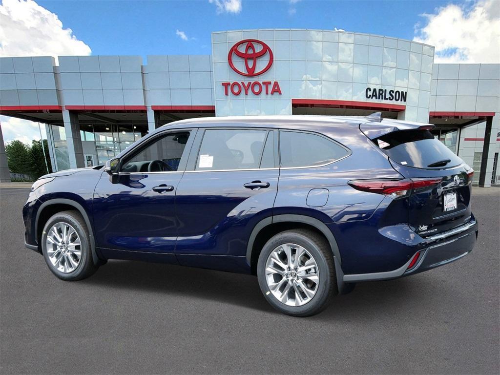 new 2024 Toyota Highlander car