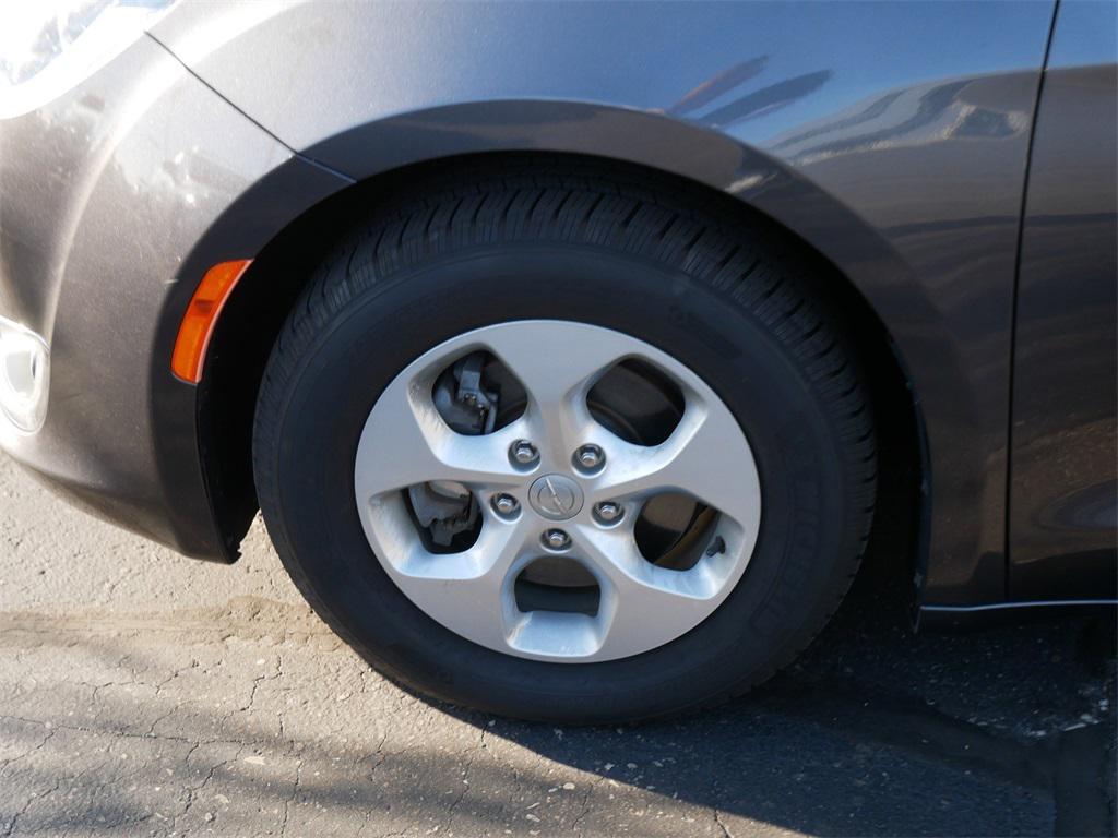 used 2017 Chrysler Pacifica car, priced at $16,791