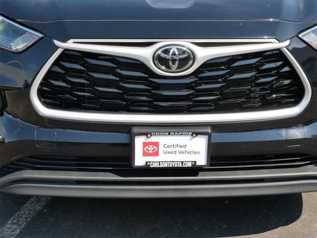 used 2022 Toyota Highlander car, priced at $37,500