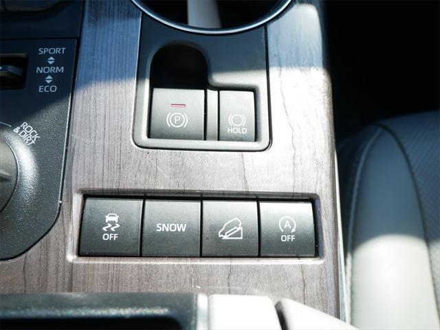used 2020 Toyota Highlander car, priced at $35,799