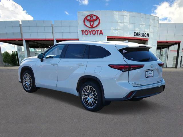 used 2020 Toyota Highlander car, priced at $35,799