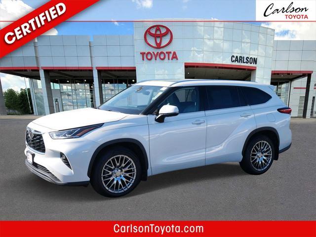 used 2020 Toyota Highlander car, priced at $35,799