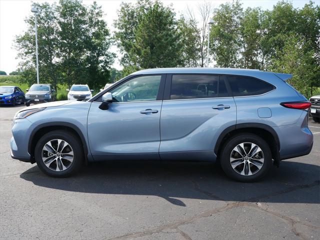 used 2023 Toyota Highlander car, priced at $42,792