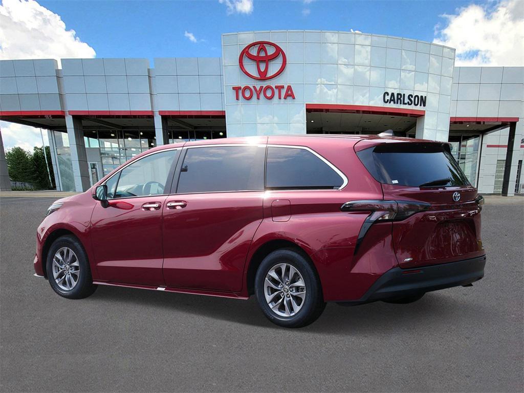 used 2023 Toyota Sienna car, priced at $37,993