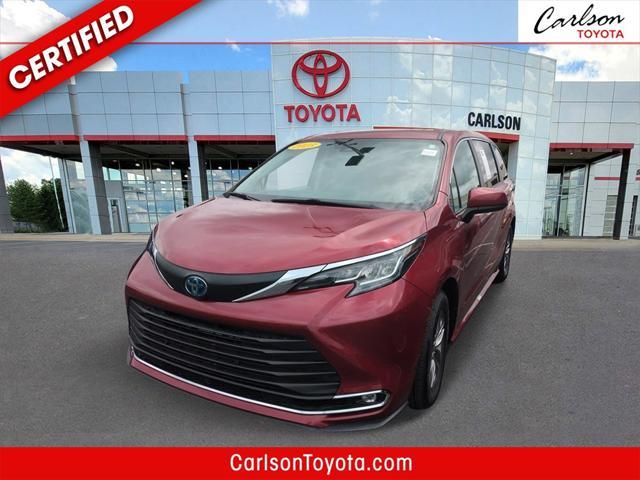 used 2023 Toyota Sienna car, priced at $40,991