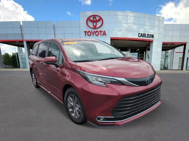 used 2023 Toyota Sienna car, priced at $40,991