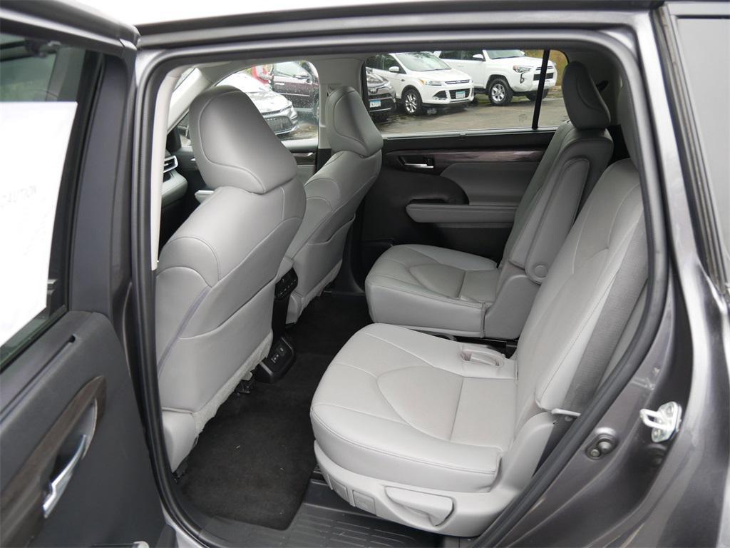 used 2023 Toyota Highlander car, priced at $39,858