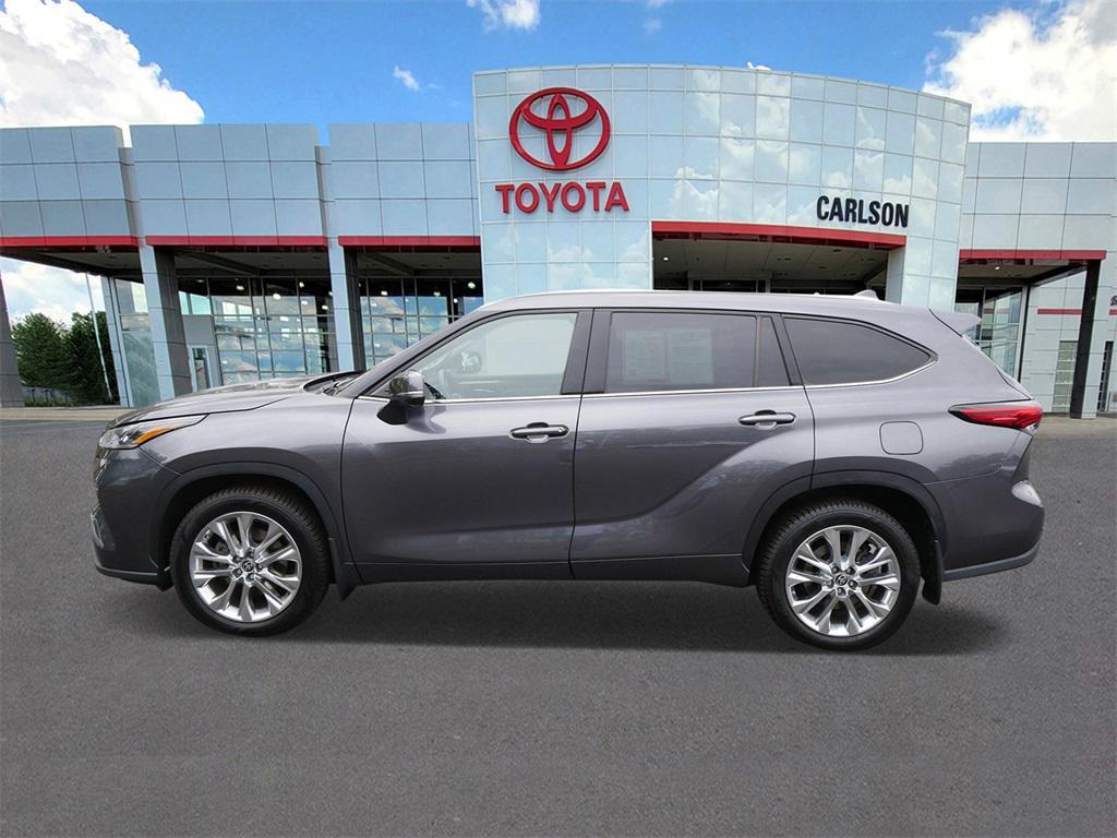 used 2023 Toyota Highlander car, priced at $39,858