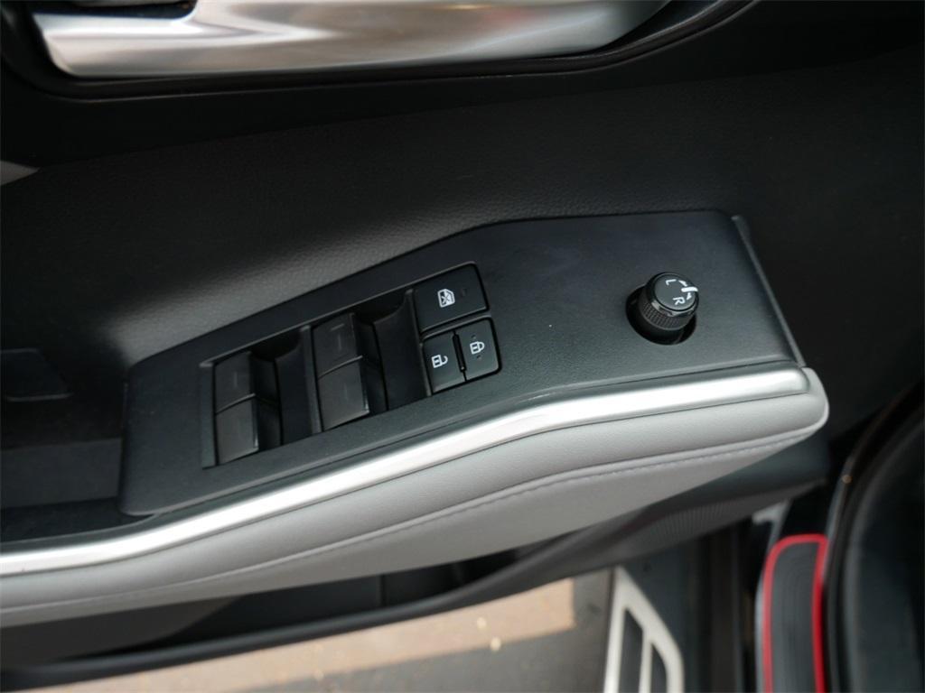 used 2021 Toyota Highlander car, priced at $37,299