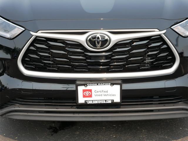 used 2021 Toyota Highlander car, priced at $37,199