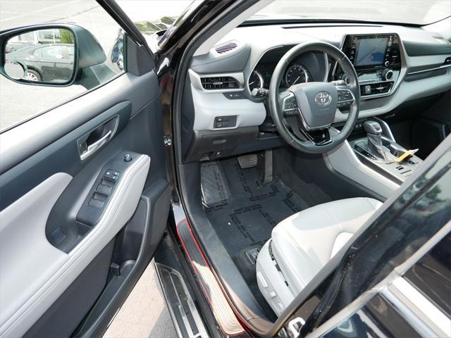 used 2021 Toyota Highlander car, priced at $37,199