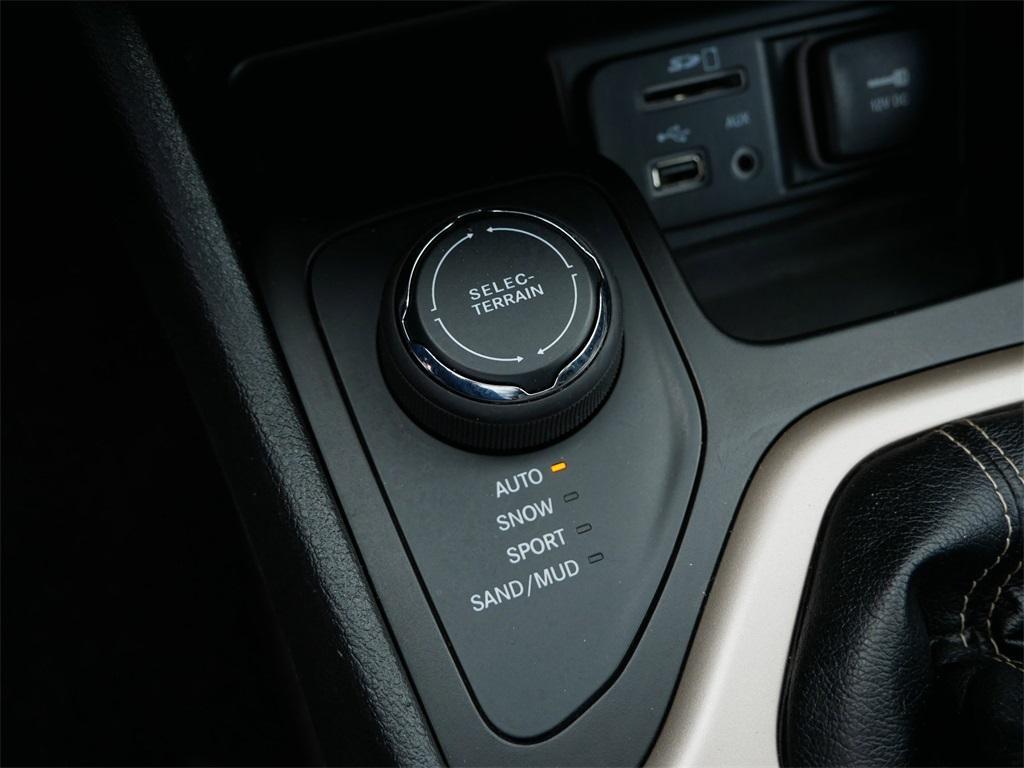 used 2017 Jeep Cherokee car, priced at $14,999