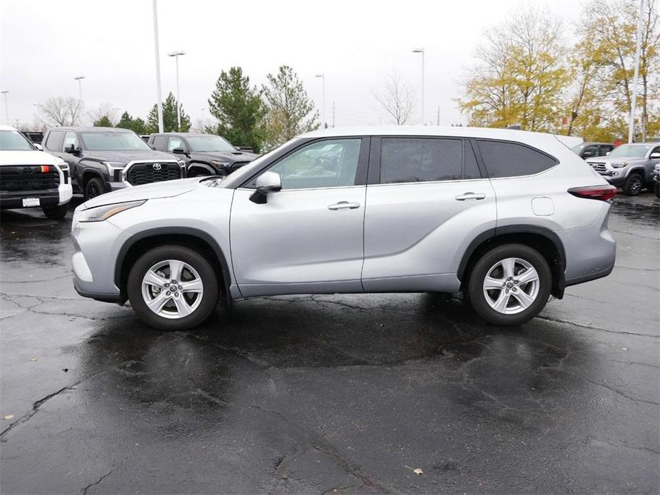 used 2024 Toyota Highlander car, priced at $41,995