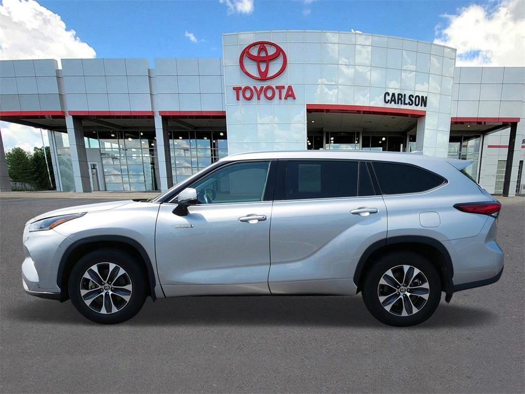 used 2021 Toyota Highlander Hybrid car, priced at $42,899