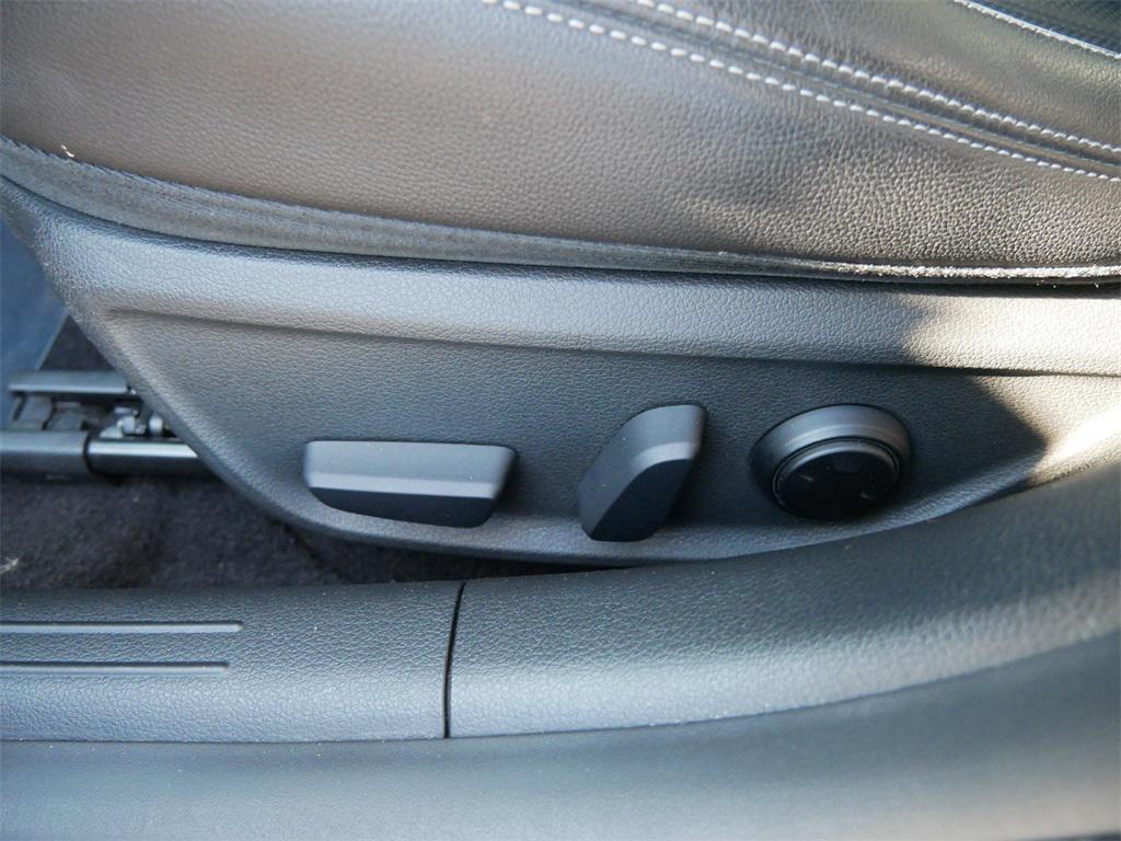 used 2022 Genesis G70 car, priced at $31,500