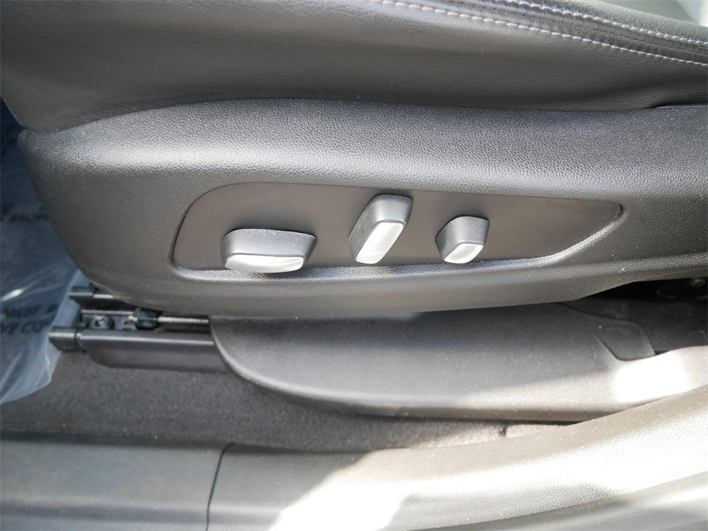 used 2020 Cadillac XT6 car, priced at $25,499